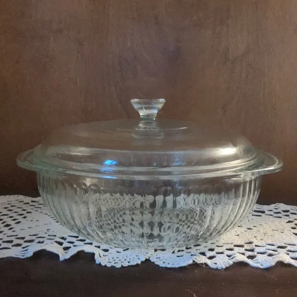 Vintage Pyrex Quart Ribbed Clear Glass Casserole Dish with Lid